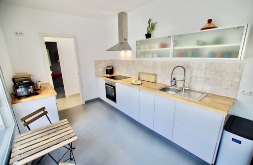 Mont Barbat Villa | V&V Lloret-Villa Cinta: luxurious villa with private pool and air conditioning