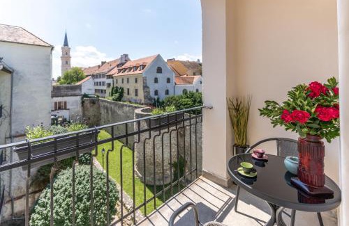 Sopron Apartment | V62 studio apartments- Downtown Sopron
