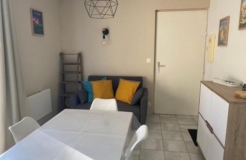Chaveignes Apartment | Vacances ou CNPE - Appart 2-3 pers - le Relais du Plessis - RICHELIEU