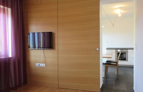 Termeno Sulla Strada del Vino Apartment | Vacation apartment with pool and valley view in the Lake Kaltern region