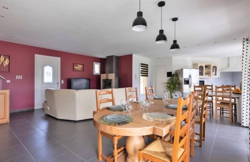 Saint-Martin-de-Seignanx House | Vacation home Lesgau by Interhome