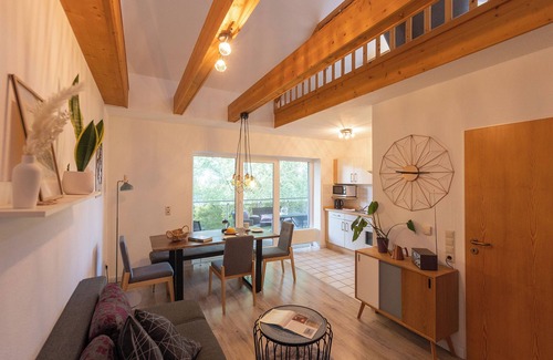Wremen Apartment | Vacation apartment "Buhne 32" Lilli Marleen 3-32, peaceful and with a sunny balcony.