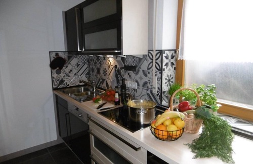 Tauberbischofsheim Apartment | Vacation apartment (75sqm) with outdoor pool