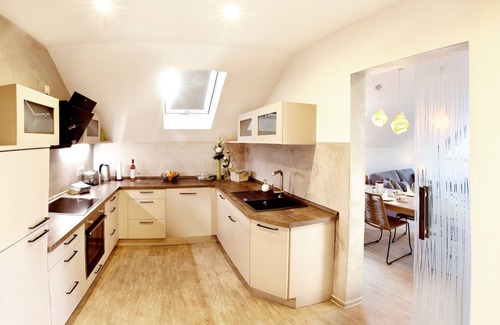 Hoehr-Grenzhausen Apartment | Vacation apartment/apartment for 3 guests with 74m² in Höhr-Grenzhausen (123102)