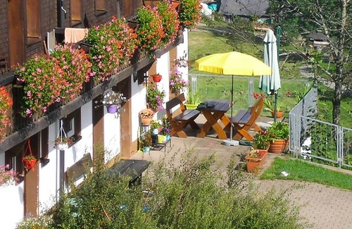 Breitnau Apartment | Vacation apartment, 75sqm, courtyard terrace, dog-friendly, 2 bedrooms, max. 4 persons