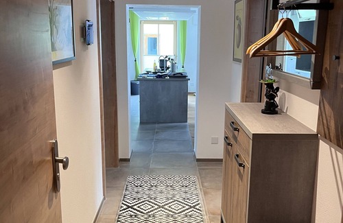 Schonstett Apartment | Vacation apartment at the Mane