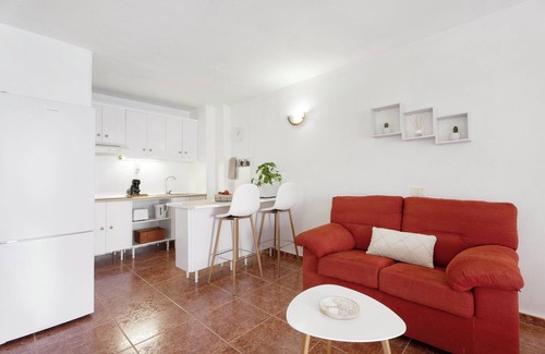 Tacoronte Apartment | Vacation Apartment 'Apartamento Luna' with Sea View, Private Terrace and Wi-Fi