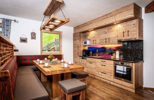 Zellbergeben Apartment | Vacation apartment/apartment for 8 guests with 130m² in Zellberg (76193)