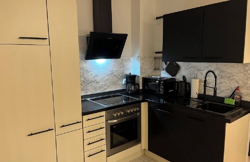 Burglesum Apartment | Vacation apartment at Knoops Park 1 bedroom; 1 living room; kitchen; bathroom, terrace