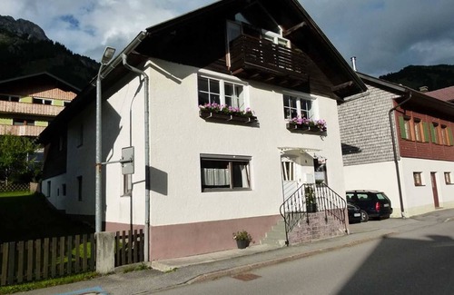 Nesselwaengle Apartment | Vacation apartment 2 1 - Fewo Löffler Haus Tina