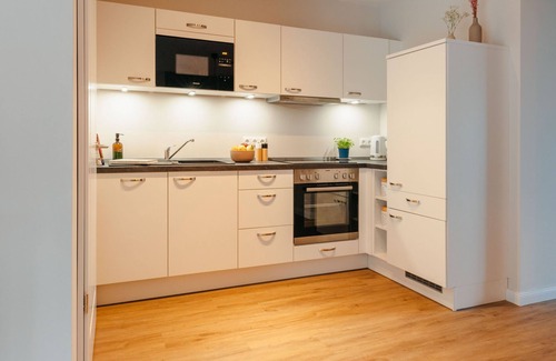 Ratzeburg Apartment | Vacation apartment between forest and lake with free-standing bathtub
