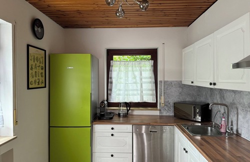 Oehringen Apartment | Vacation apartment by the vineyards, great wine hiking trails nearby