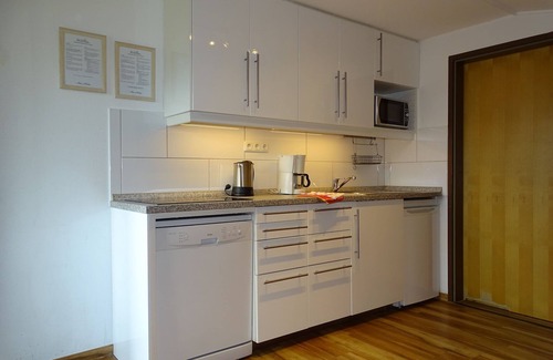Stumm Apartment | Vacation apartment for 8 people - Appartementhaus Kaltenbach-Stumm