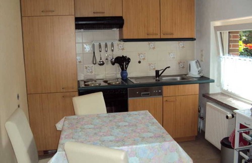 Mecklenburgische Kleinseenplatte Apartment | Vacation apartment (in the house - separate entrance - basement) - 2 vacation apartments