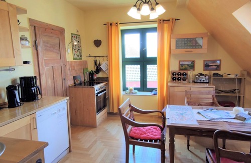Cossebaude Apartment | Vacation apartment "Villa Grieß" - vacation with the winegrower, 2 bedrooms, 81 sqm, NR