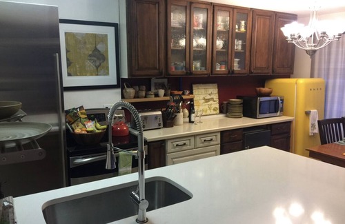 Villages Condo | Vacation condo, 2 miles in either direction to freeways
