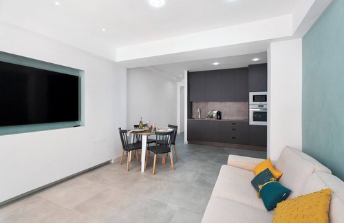 Santa Cruz de Tenerife Apartment | Vacation Apartment 'Trébol' with Wi-Fi