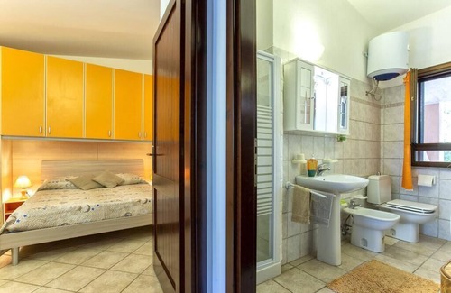 Northern Sardinia Cabin | Vacation home 5 minutes from the beach!