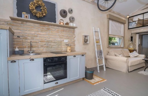 Ika House | Vacation home Aničić by Interhome