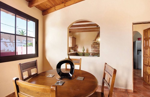 La Vera House | Vacation Home 'Bonita Casa' with Sea View, Private Pool and Wi-Fi