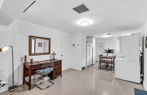 Buena Vista House | VACATION HOME CLOSE TO BEST PLACES IN MIAMI, DESIGN DISTRICT, WYNWOOD, AIRPORT
