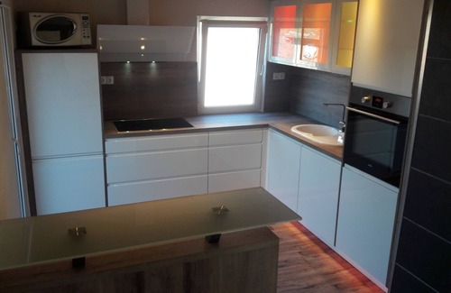 Reichshof Ski Chalet | Vacation home HEILE WELT with 3 bedrooms, fireplace, luxury bathroom, child-friendly