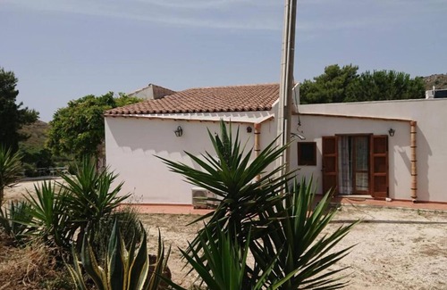 Calatafimi House | Vacation Home "Helimos Segesta" with Mountain View, Private Terrace & Wi-Fi