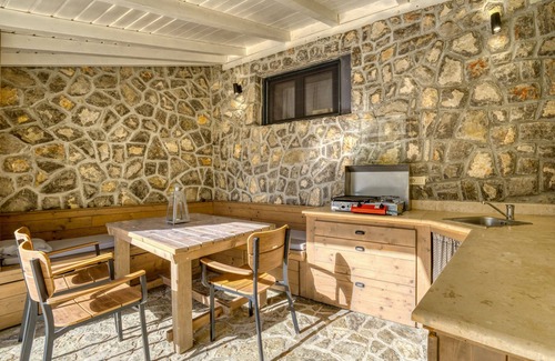 Sarsoni House | Vacation home Mery by Interhome