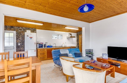 Sao Mateus House | Vacation Home "Retiro Dos Cabritos" with Sea View and Private Terrace