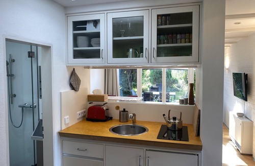 Kosel House | Vacation Home "Tiny Haus An Der Schlei" with Lake View, Private Terrace & Wi-Fi