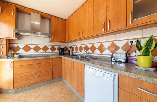 Pechina House | Vacation Home "Villa Mansa" with Mountain View, Private Pool & Wi-Fi