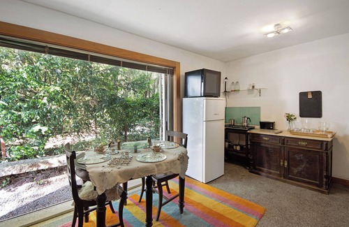 Guilhabreu House | Vacation Home "Villa Do Bosque" with Private Terrace, Private Garden & Wi-Fi