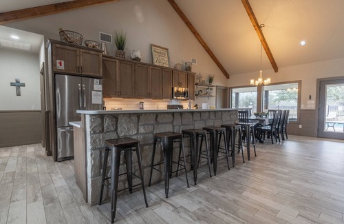 Sabinal House | Vacation home with great amenities!