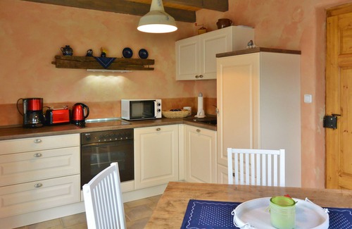 Hitzerode House | Vacation in a monument; Relax in the Geo-Naturpark Frau-Holle-Land, 4 DTV *