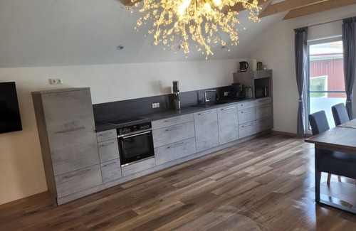 Wasserzell Apartment | Vacation in lavishly renovated top floor apartment