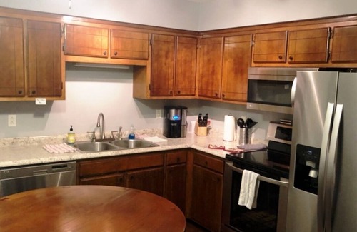 Hendersonville House | Vacation Living! Lake & Pool Close to Nashville!#