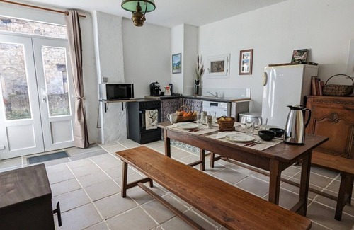 Massignieu-de-Rives House | Vacation rental lakes, vineyards and mountains area