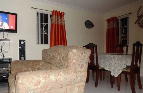 Mango Walk House | VACATION VILLA WITH POOL, GATED COMMUNITY (GREAT RATES)