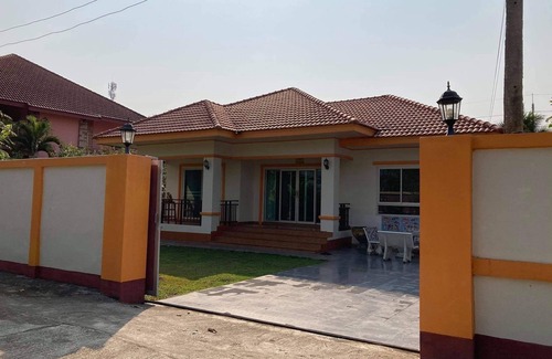 Chiang Rai House | Vacations House Clean Safe and Comfort next to Singha Park Chiang Rai