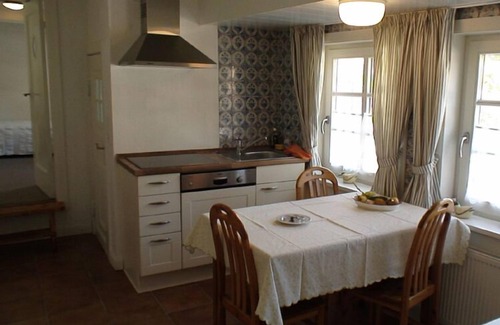Suderende Apartment | Vacations in an old Frisian house in the old town center of Oldsum