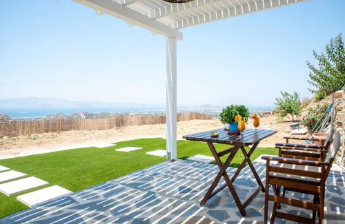 Naxos Apartment | VAGIANOU THEA celeste