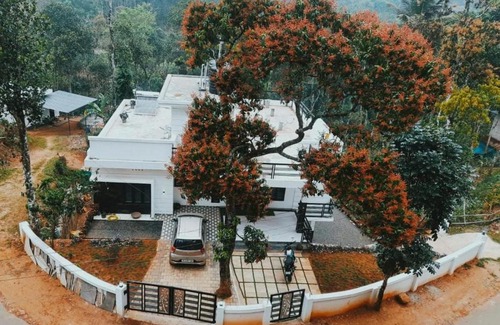 Thekkady Villa | Vaishnavam Double Bedroom Villa