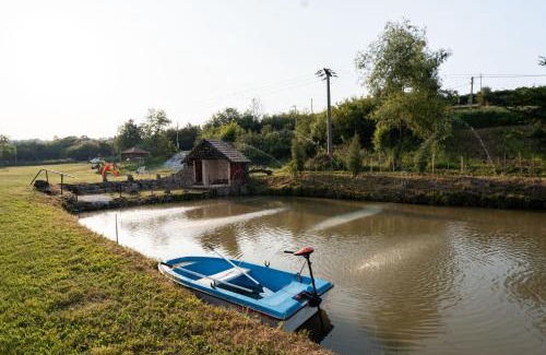Mladenovac House | Vajat Vasiljević