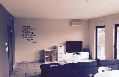 Houthalen Villa | Vakantiehuis Villa 1 - 11 beds, 17p, 2 Bath-, 1 Livingroom