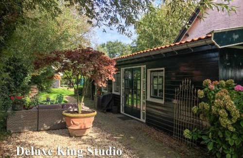 Kats House | Vakantiehuizen Kats Zeeland De Zwaluwenhof