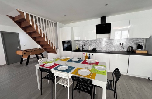 Anzin House | ValenStay - Group/family house 11 pers.