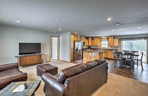 Valentine House | Valentine Vacation Rental w/ Modern Interior!