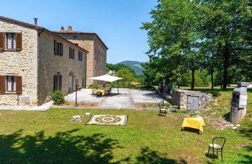 Apecchio Apartment | Valguerriera - Rosa Bianca