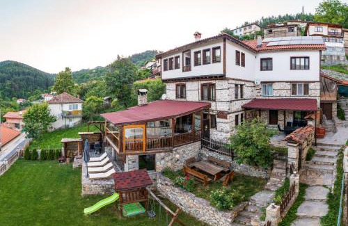 Smolyan House | Valkanovi House