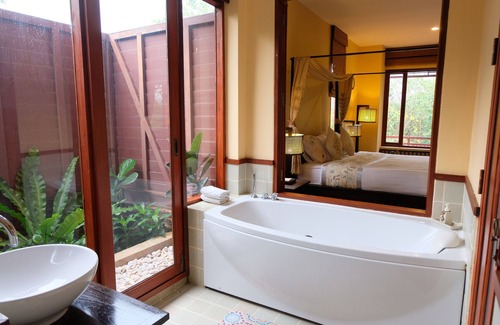 Mittaphap Hotel | Valley Garden Resort